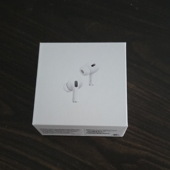 Apple AirPods Pro with Charging Case - White